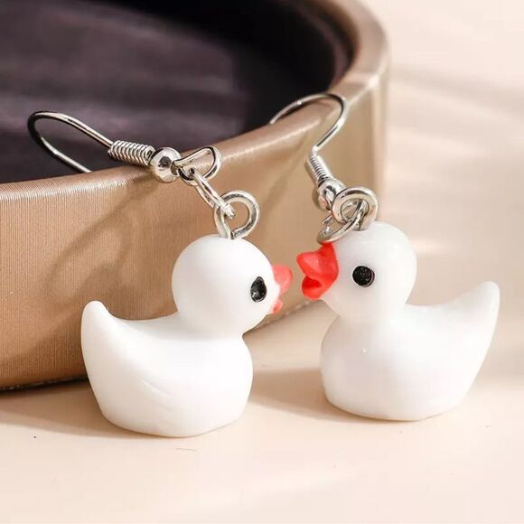 🆕White Duck Charm Dangle Earrings - Picture 2 of 5